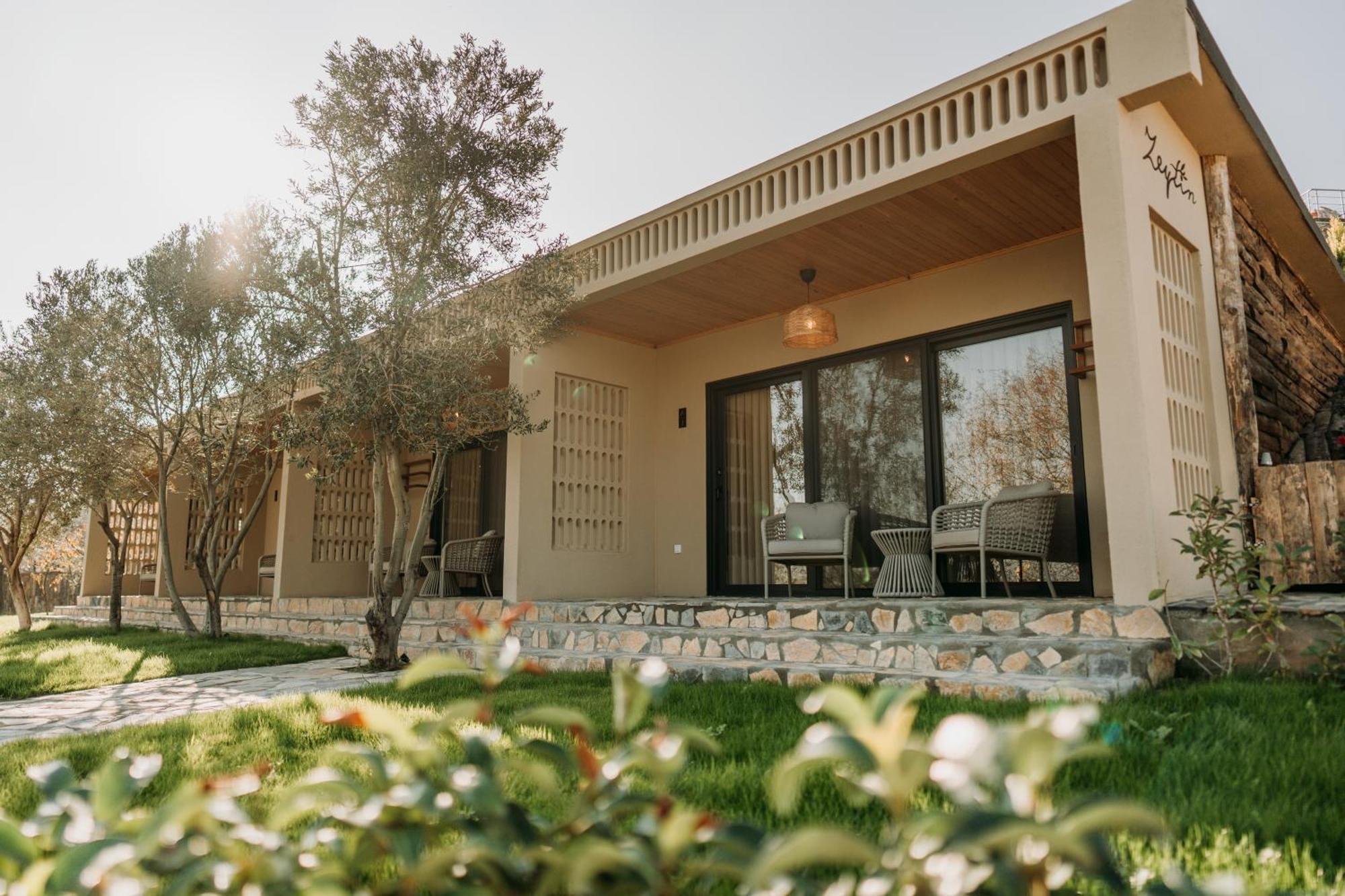 Doors Urla Hotel & Bungalows Izmir Exterior photo